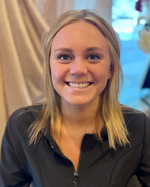Chelsea---Dental-Assistant